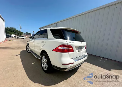 2013 Mercedes-Benz Ml 350 z USA, uszkodzony, nr VIN 4JGDA5JB2DA203916